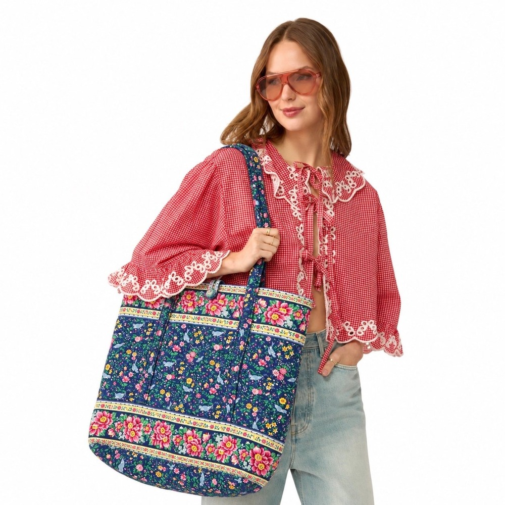 Vera Bradley Bluebird Villager Tote Vintage 1998 Quilted Floral Bird Print Shoul